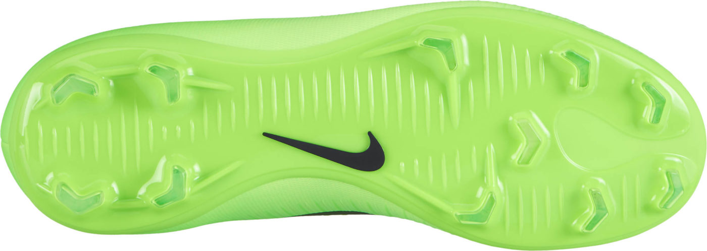 nike lime green cleats