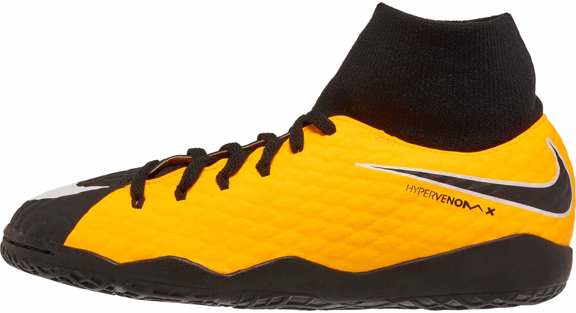 nike hypervenom phelon ic