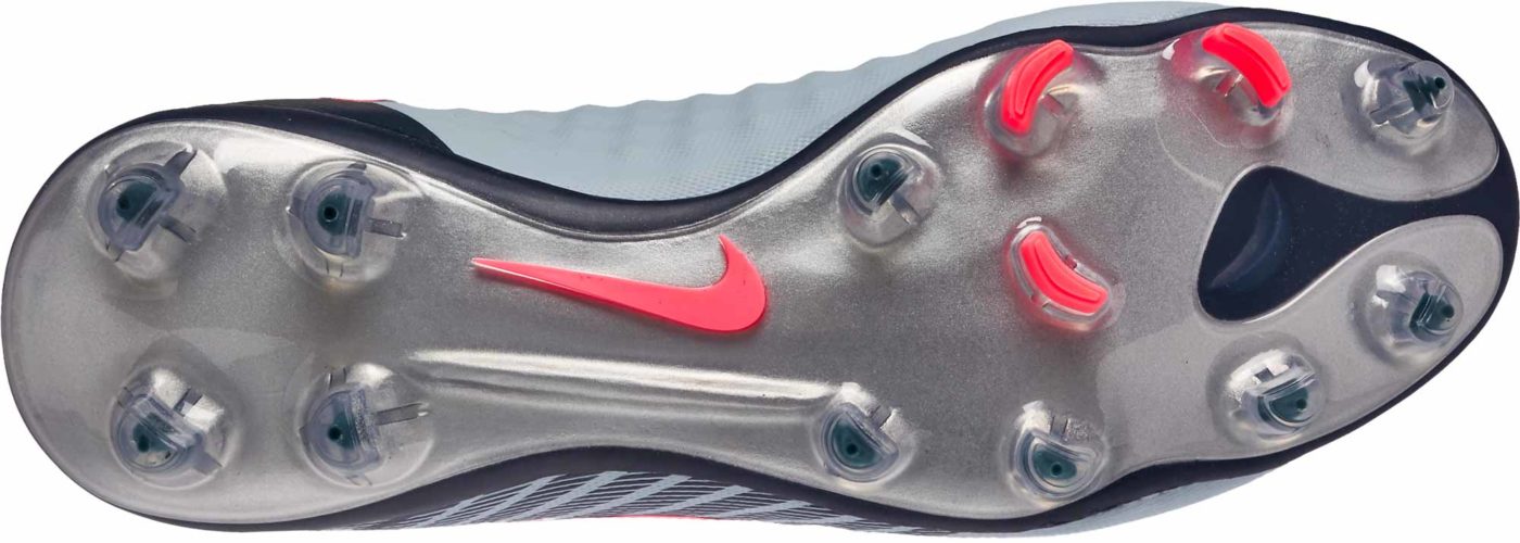 nike soccer shoes clearance