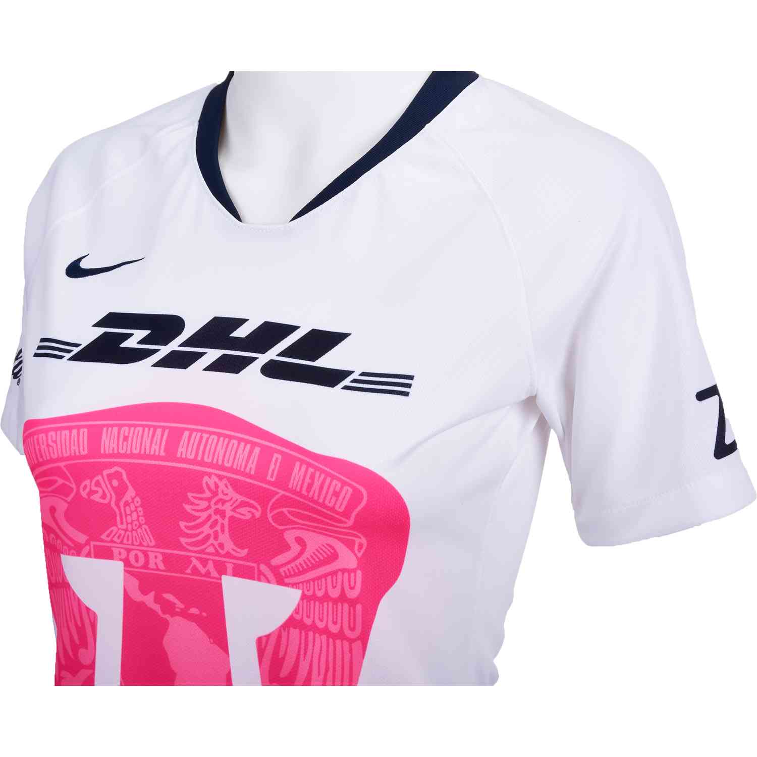 pumas unam pink jersey