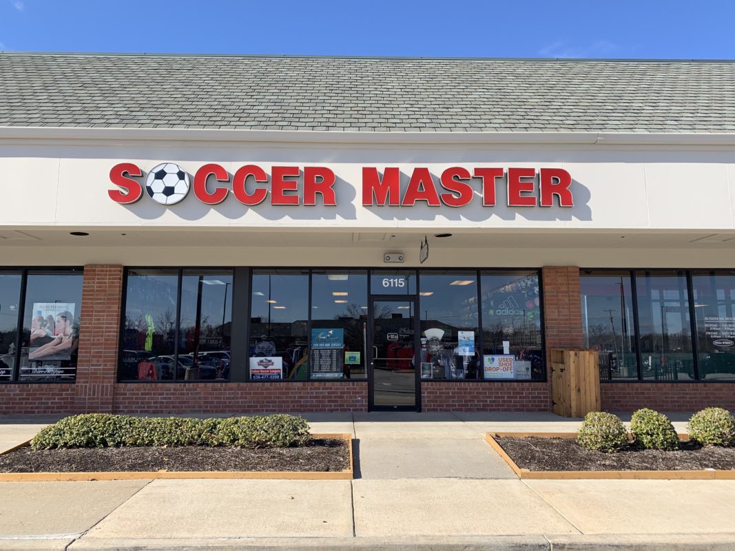 Soccer Master on X: Oh hey there, @MLS4theLou 👋 St. Louis City SC scarves  will be in ALL STL area store locations by the end of today. Get into your  store and