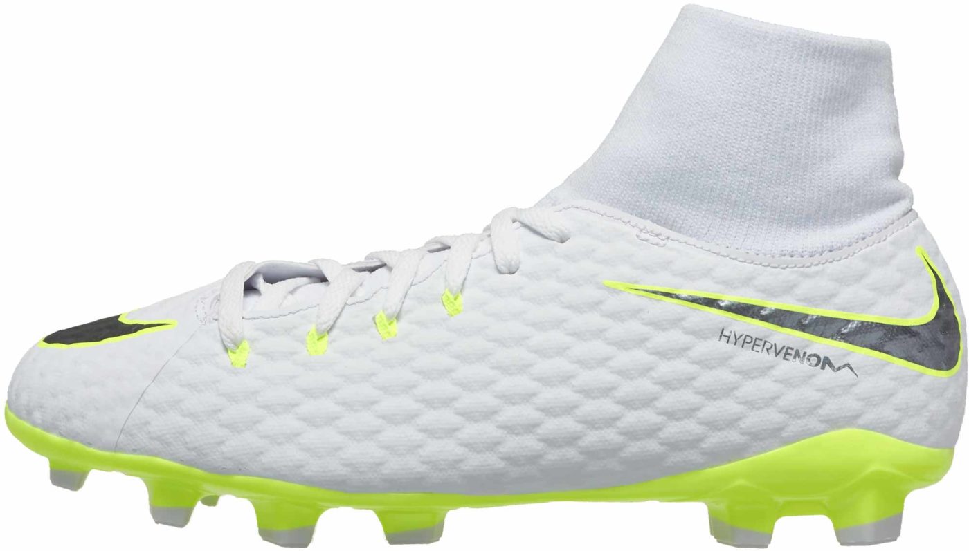white nike hypervenom phantom 3