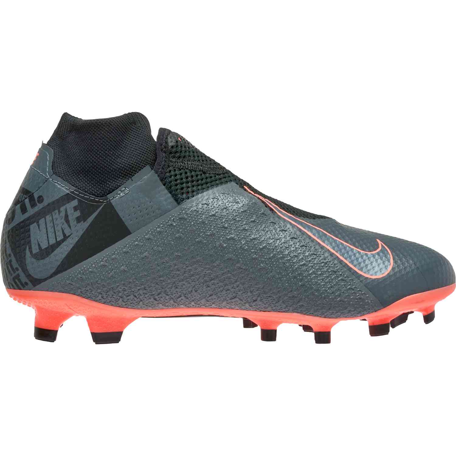 nike phantom vision pro cleats