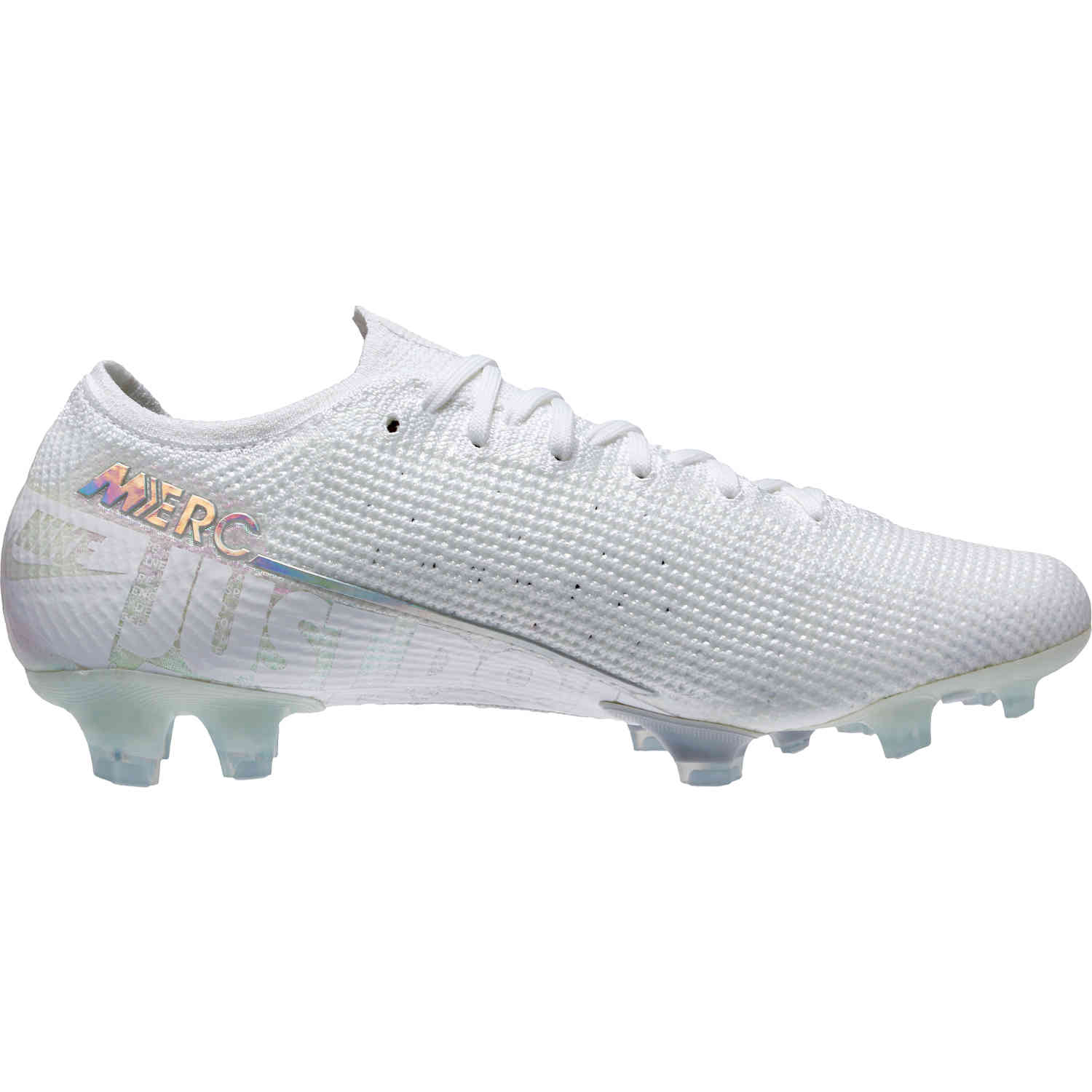 nike nuovo white soccer cleats