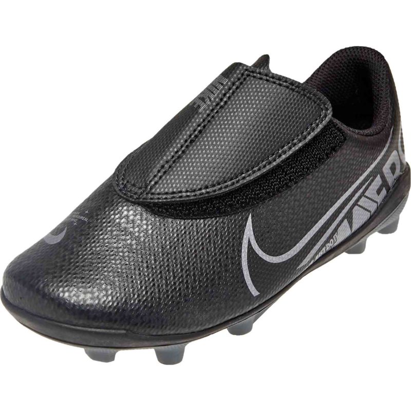 nike soccer cleats 13c