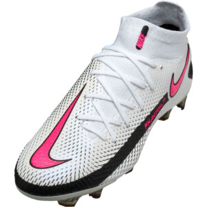 nike soccer shoes clearance