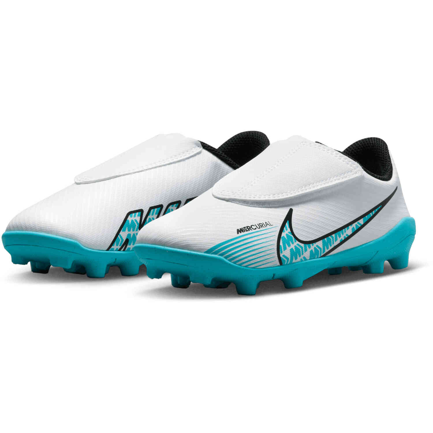 Youth soccer cleats top velcro
