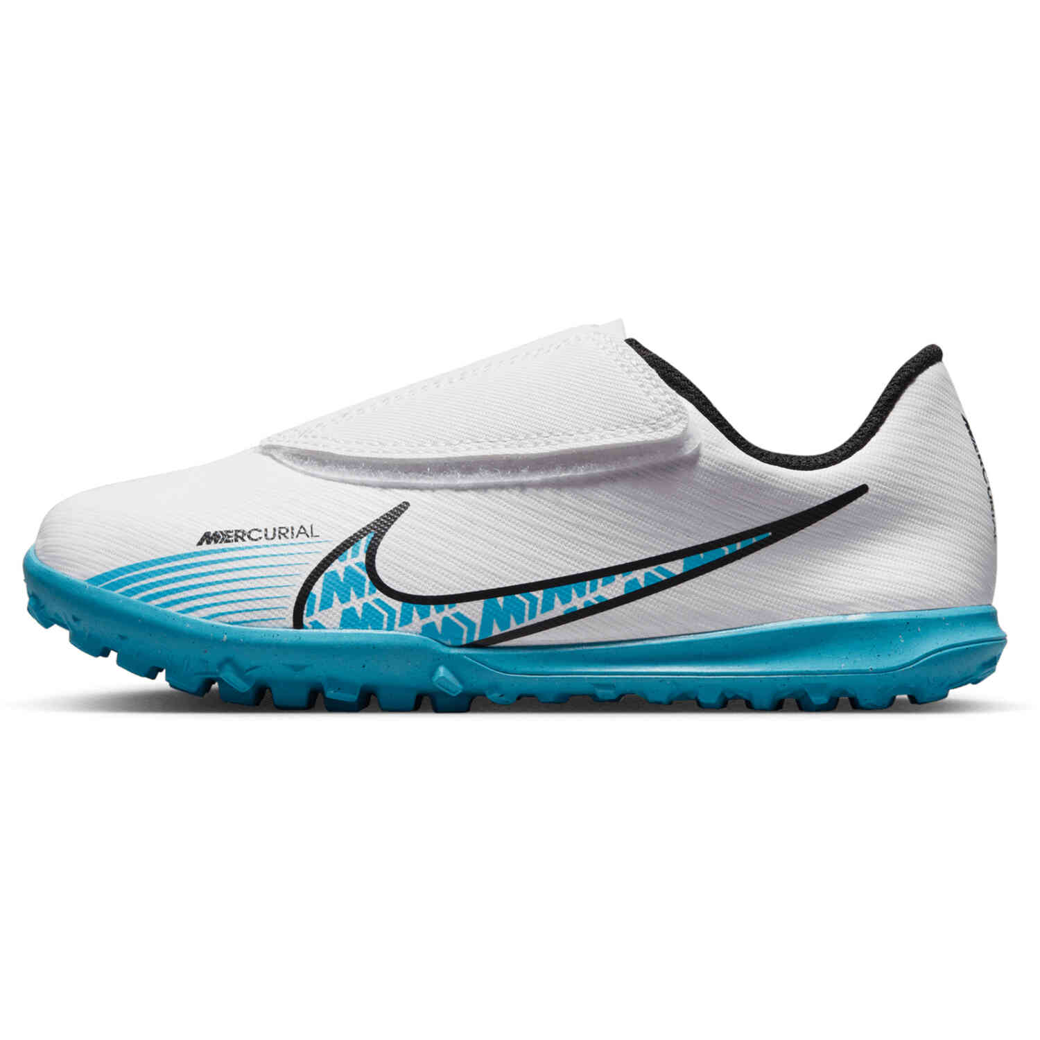 Boys nike hotsell velcro
