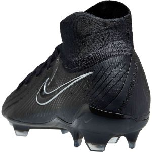 Black 'soccer cleats store