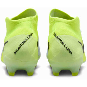 fj2572_003_nike_phantom_luna_2