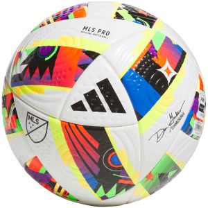 Select Brillant Super TB v22 is official match ball of Liga Portugal